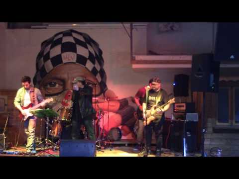 KARMA APPARENTE - PIENO DI OMBRE