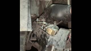How to replace suspension air compressors GMC Yukon/Denali/Tahoe/escalade 2007-2013