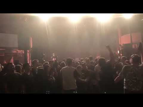 Capital Bra nimmt Ehre von Fan! OMG DAS MÜSST IHR SEHEN