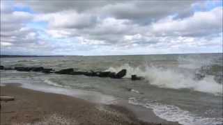 preview picture of video 'Lake Erie - Rocky River Park Beach'