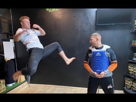 FALSCH dann TORNADOKICK - MOIS vs. Michael SMOLIK (EXTREME Edition)