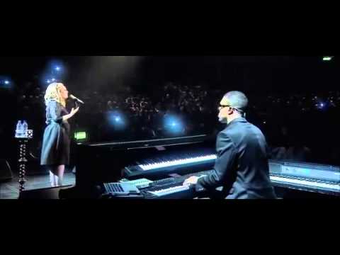 Adele Emotional Cry 'Someone like you' Live at the Royal Albert Hall