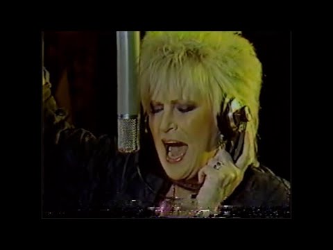 Dusty Springfield & Richard Carpenter - On Entertainment This Week 1987.