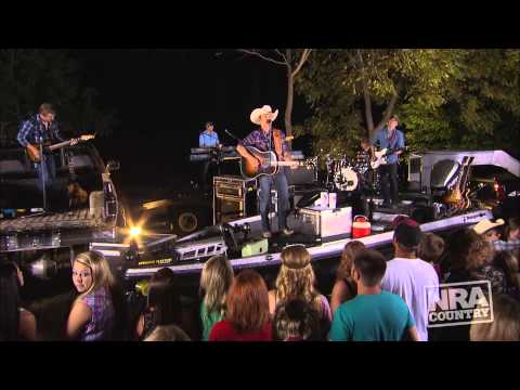 Justin Moore - Off The Beaten Path (LIVE From Arkansas) on NRA Country
