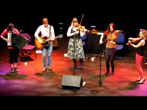 Kathryn Tickell - Northumbrian Voices - Durham