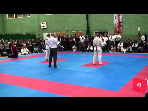 Kirsten Smith (BKK) v Sara Hagge (Shinkyokushin Sweden) ~ Women's Open Kyokushin Knockdown