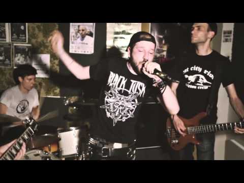 The 5 Finger Discounts - Vision of war (oficial video)