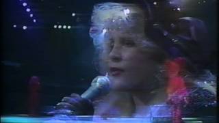 Stevie Nicks - Rooms On Fire (live on Rock Over Europe)
