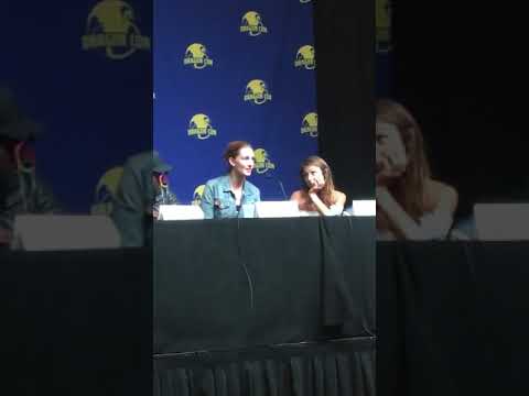 Wynonna Earp / How to win your characters Heart  Dragon Con 2017 WayHaught