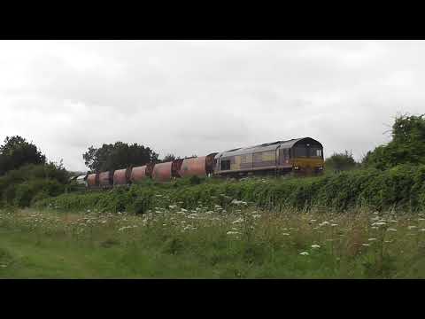 (HD) Trains at Otford Junction - 8/8/12 Featuring Euro Cargo Rail 66052.