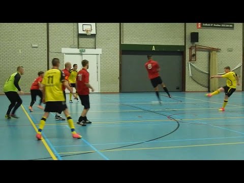 Futsal Dragten2 - Golden Oldies1   1e helft  27 januari 2017
