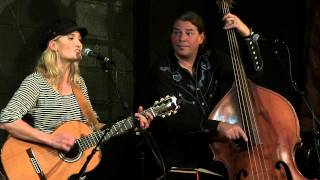 Jill Sobule - We Want Our America Back - Live at McCabe's