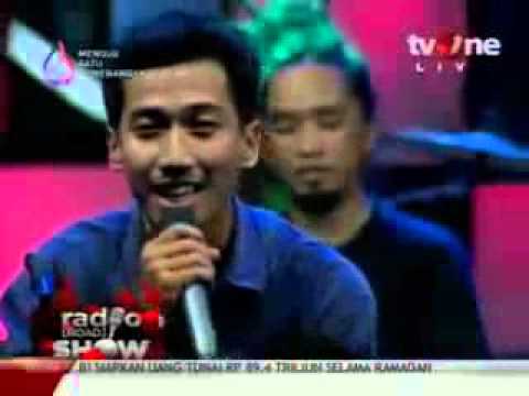 www stafaband co   Coffee Reggae Stone feat  TIME   Pasir Putih Live @RadioroadShow   tvOne