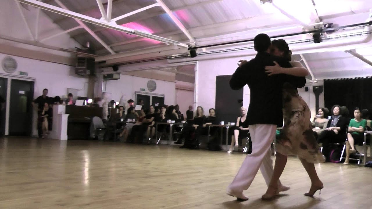 Juan Martin Carrara & Stefania Colina @ Milonga 8, London - Nov 2012 - 1/3