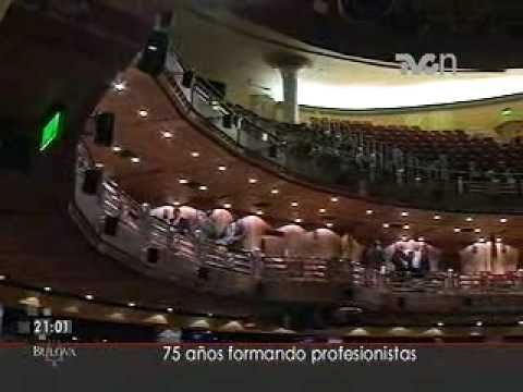 75 años formando profesionistas