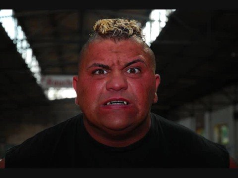 03-King Blade ft. Eko Fresh, Sey Dawg & Phenno - Hoodlife