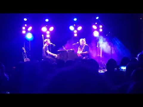 Caure No Feia Mal - Joan Dausà (acústic)