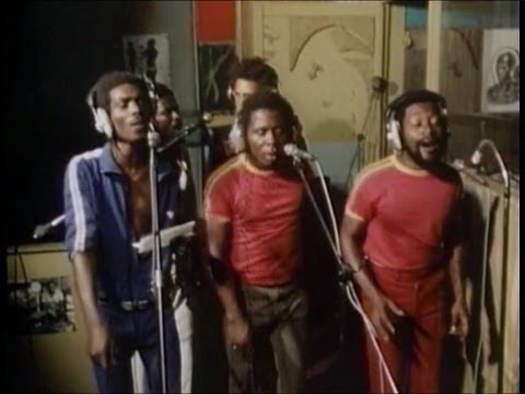 PLAY ON MR MUSIC -10inch- ⬥Upsetter Revue featuring Heptones, Congos and Junior Murvin⬥