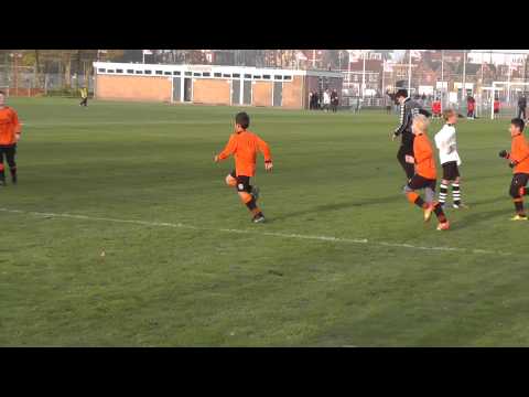 17 nov 2012 Maarssen E6 - VV De Meern E5 0-10 Doelpunt Leandro 0-1
