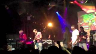 Damian Marley &amp; Nas &quot;Africa Must Wake Up&quot;