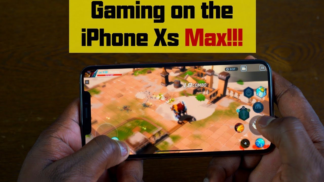 Gaming on the iPhone Xs Max!!!
