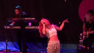 2019 10 16 Bea Miller - Motherlove