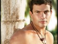 Amr Diab-Khaleeny Ganbak عمر دياب-خلينى جنبك