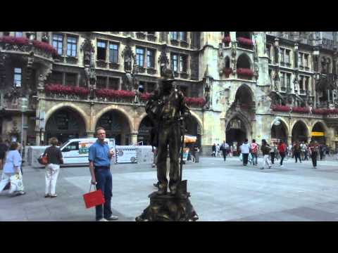 Auf dem Marienplatz in München entdeckt man immer was Neues