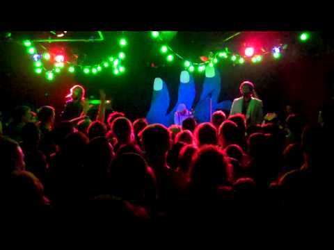 Peter Bjorn & John -- Dig A Little Deeper