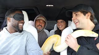 SCARING KEVIN HART WITH A SNAKE!! (FREAKOUT)