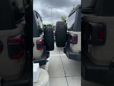 😱 Jeep Wrangler Sahara 4xe vs Rubicon Xtreme Recon Height Difference #shorts