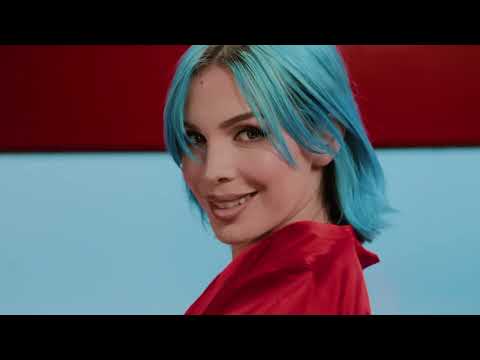 Rose Villain nello spot Yamamay di Natale 2025