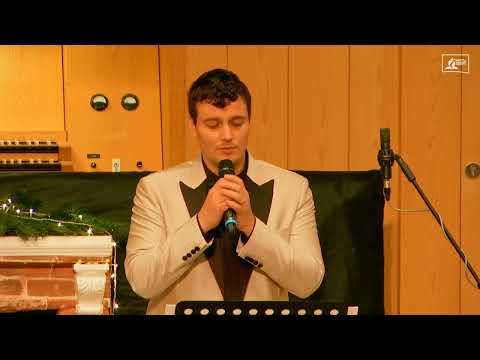 Ard lumini în noapte - tenor Robert Bede, chitara bas Lucian Tănase; pian Andreea Dobia