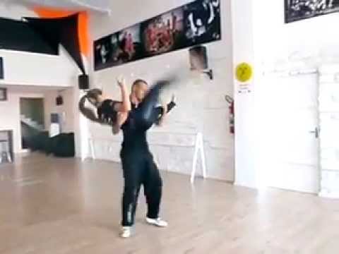 Mestre Paulinho and Gabrielle Abrahão - Confraria do Samba