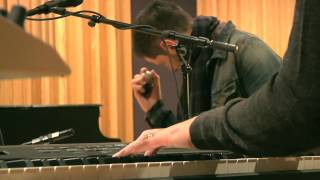 Download lagu Keane - Silenced By The Night 'HD' Acoustic Studio [Strangeland] 12/04/12 mp3