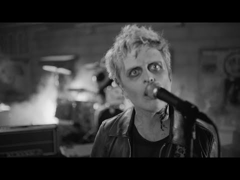 Green Day - The American Dream Is Killing Me (Official Music Video) © Green Day