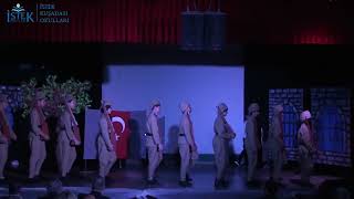 İSTEK KUŞADASI OKULLARI 12 MART İSTİKLÂL MARŞI KABULÜ VE MEHMET AKİF ERSOY'U ANM