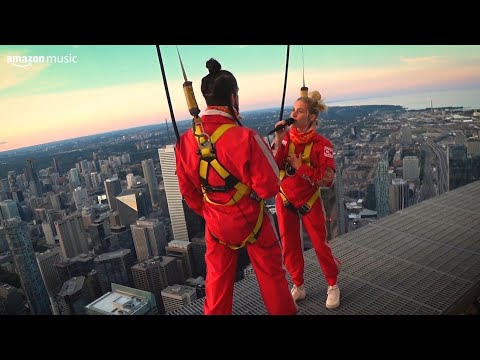 Walk Off The Earth - Love You Right Live from the CN Tower