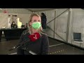 Stemmen in een tent in plaats van in de school