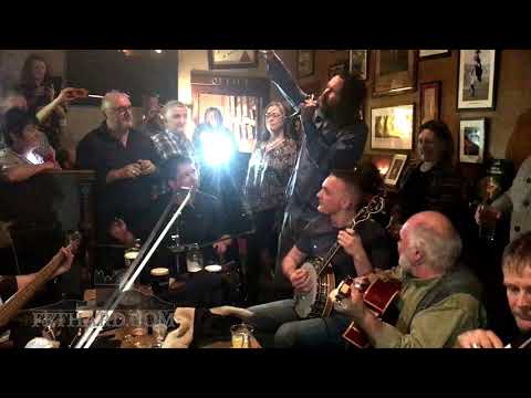 Liam Ó Maonlaí singing 'Don't Go'