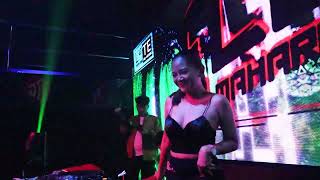 Download lagu DJ BUNGA TERAKHIR JUGLE DUTCH 2022 mp3
