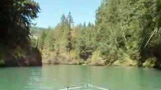 preview picture of video 'Cowlitz Below Mossyrock Dam'