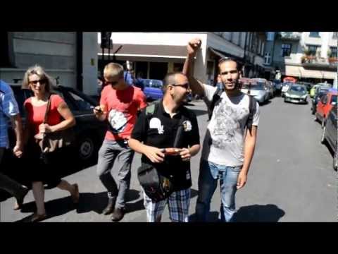 Arabs chilling in Krakow, Saluting King Mohamed El-Sades