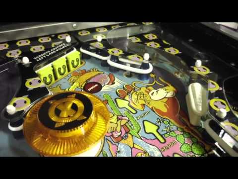 BALLY'S X's & O's PINBALL MACHINE. VERY NICE JUST SHOPPED WITH NEW PARTS AND BULBS