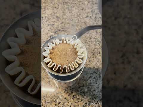 Experimentando a mistura original de café Tim Hortons pela primeira vez☕️😋👍#coffee