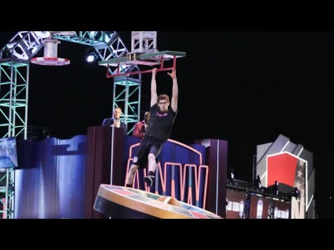 Max Feinberg - Stage 1 Fast Forward | American Ninja Warrior Season 15