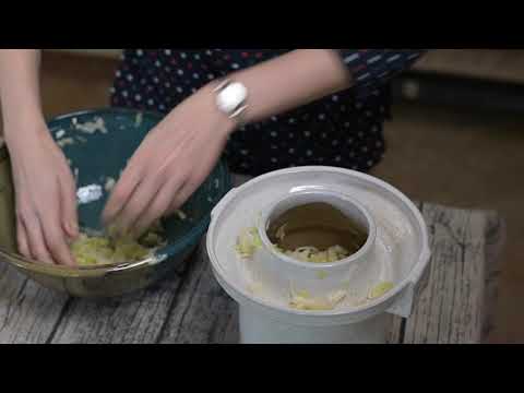 How to Use a Fermentation Crock