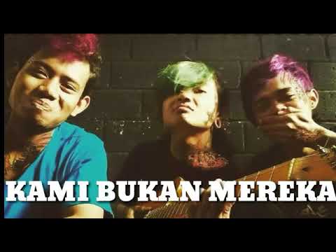 S.K.O.K feat Jabhe &  alpi Crewsakan -kami bukan mereka Video liryc