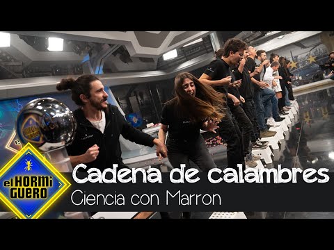 Marron crea una cadena humana de calambres con Ricardo Gómez y Claudia Salas - El Hormiguero