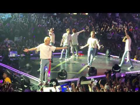 180916 BTS LYS tour in Ft.Worth, Answer: Love myself